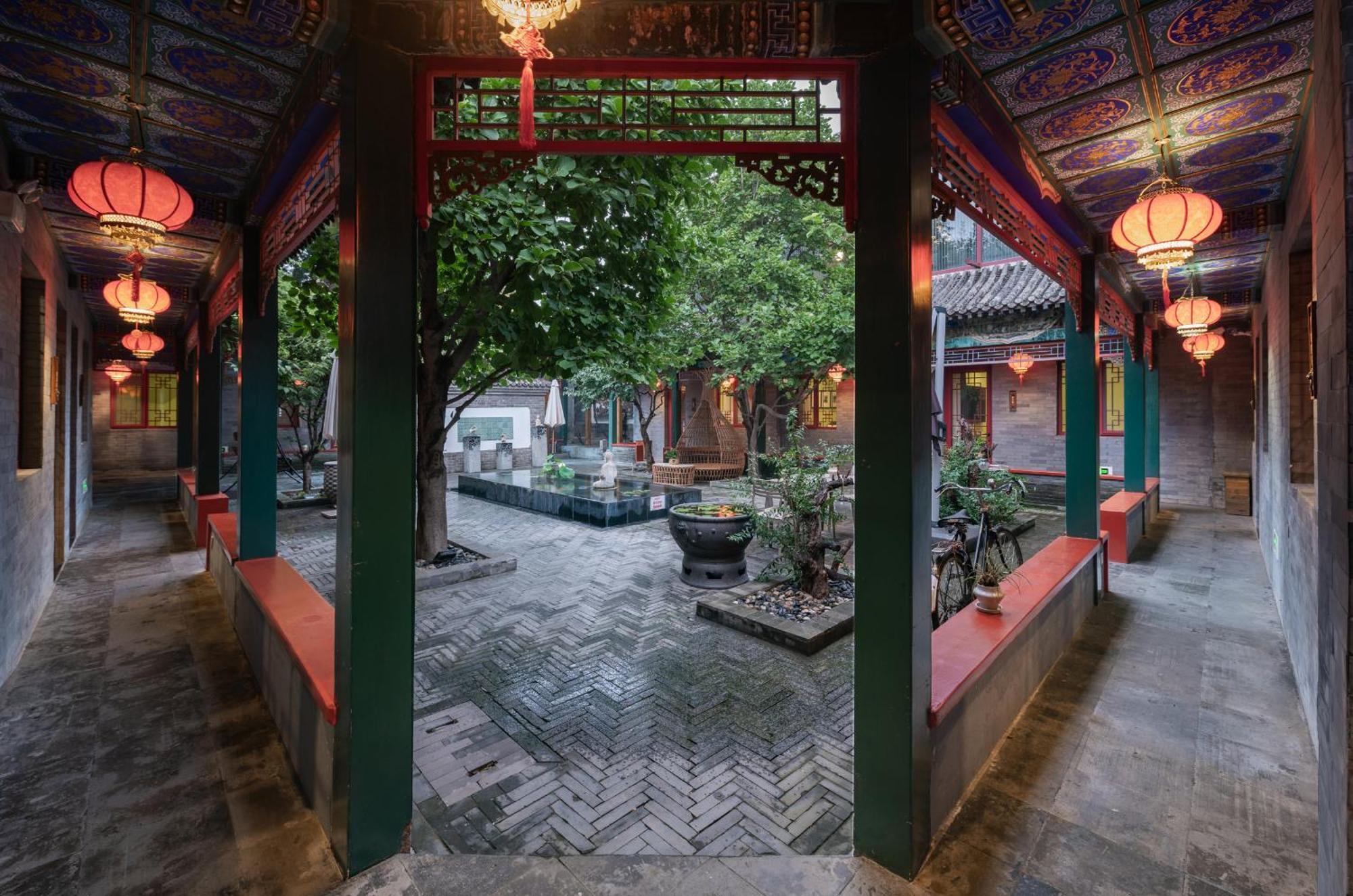 Hotel Cote Cour Deductive Beijing - Quadrangle Close To Tiananmen Square & Forbidden City & Nanluoguxiang, Walk To Wangfujing, English Speaking, Free Wifi, Free Laundry, Free Wonton & Noodles With Tour Ticket Service, Free Selfies With Ancient Costum Екстериор снимка