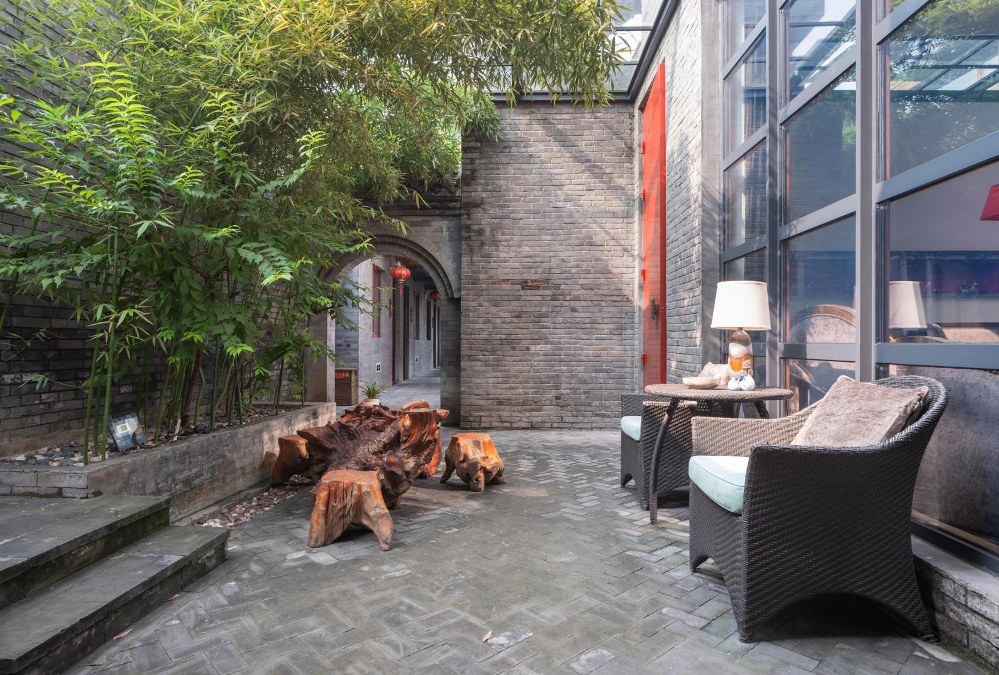 Hotel Cote Cour Deductive Beijing - Quadrangle Close To Tiananmen Square & Forbidden City & Nanluoguxiang, Walk To Wangfujing, English Speaking, Free Wifi, Free Laundry, Free Wonton & Noodles With Tour Ticket Service, Free Selfies With Ancient Costum Екстериор снимка