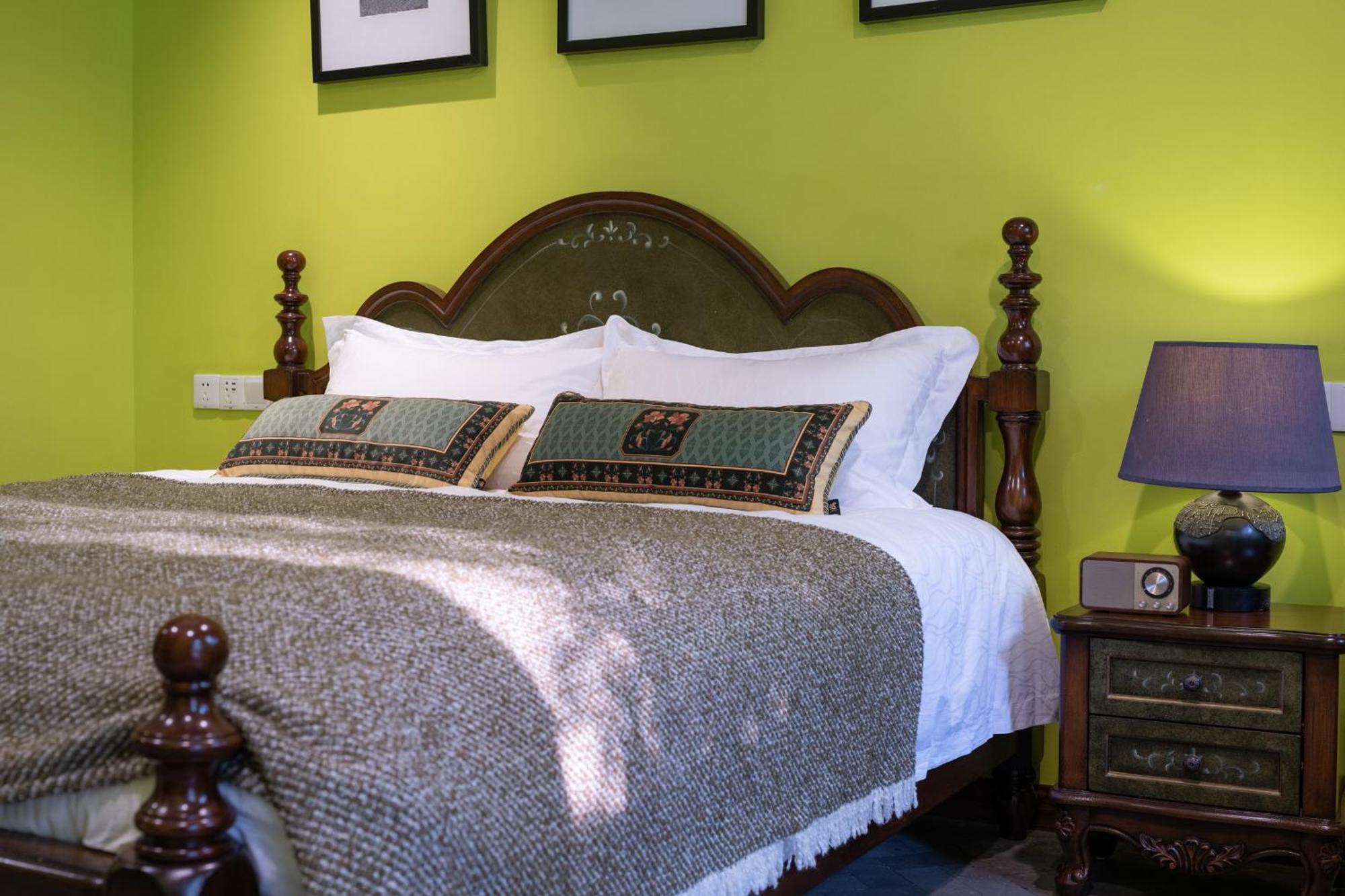 Hotel Cote Cour Deductive Beijing - Quadrangle Close To Tiananmen Square & Forbidden City & Nanluoguxiang, Walk To Wangfujing, English Speaking, Free Wifi, Free Laundry, Free Wonton & Noodles With Tour Ticket Service, Free Selfies With Ancient Costum Екстериор снимка