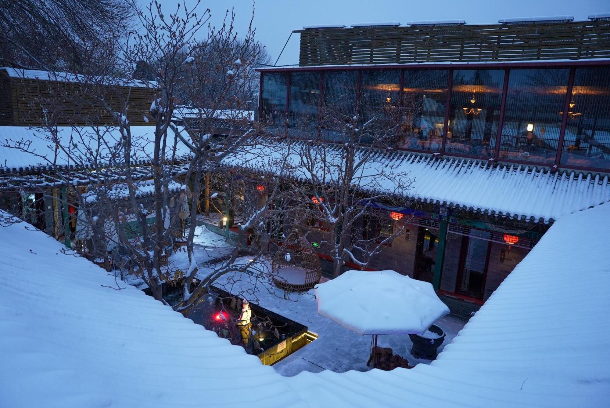 Hotel Cote Cour Deductive Beijing - Quadrangle Close To Tiananmen Square & Forbidden City & Nanluoguxiang, Walk To Wangfujing, English Speaking, Free Wifi, Free Laundry, Free Wonton & Noodles With Tour Ticket Service, Free Selfies With Ancient Costum Екстериор снимка